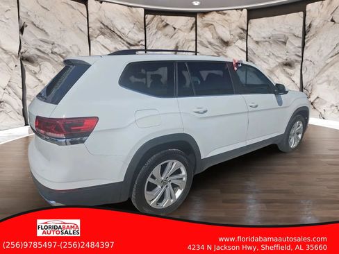 Used 2021 Volkswagen Atlas SE w/ Panoramic Sunroof Package FWD image 4