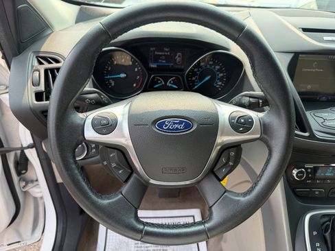 Used 2014 Ford Escape SE w/ Equipment Group 201A AWD/4WD image 19