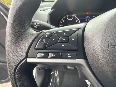 Used 2024 Nissan Altima 2.5 SV AWD/4WD image 29