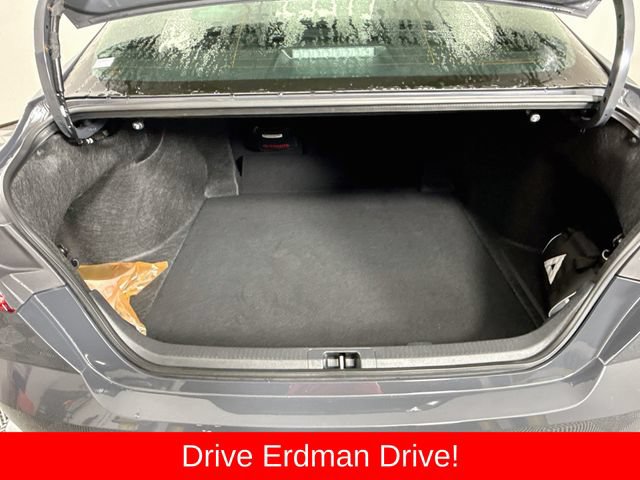 Used 2026 Toyota Camry SE FWD image 34