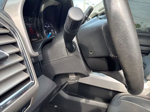 Used 2017 Ford F350 Lariat w/ Chrome Package image 54