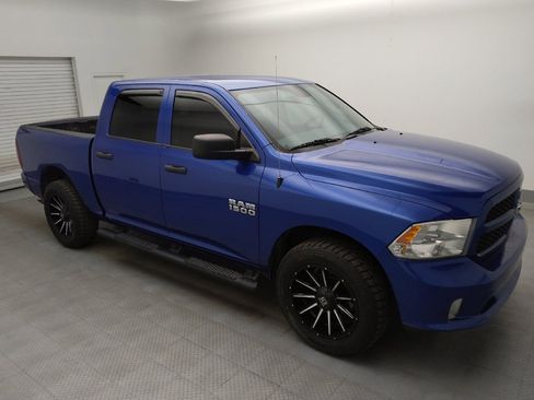 Used 2017 RAM 1500 Express AWD/4WD image 13