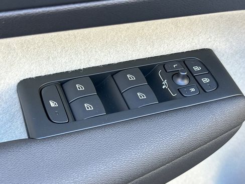 New 2026 Volvo XC40 B5 Plus w/ Protection Package Premier image 11