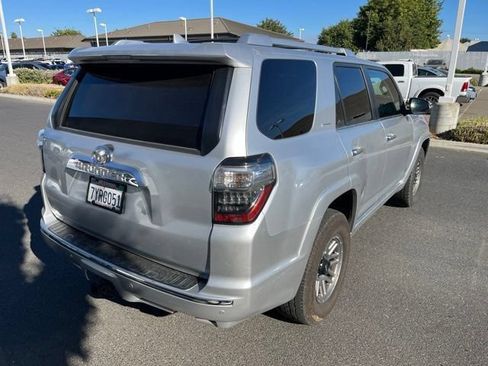 Used 2016 Toyota 4Runner Limited AWD/4WD image 4