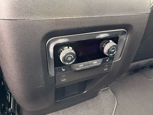 Used 2025 Chevrolet Tahoe Z71 w/ Z71 Off-Road Package image 20