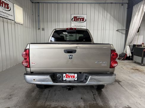 Used 2007 Dodge Ram 2500 Truck SLT AWD/4WD image 4
