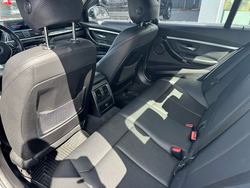 Used 2018 BMW 330i xDrive Sedan w/ Convenience Package image 11