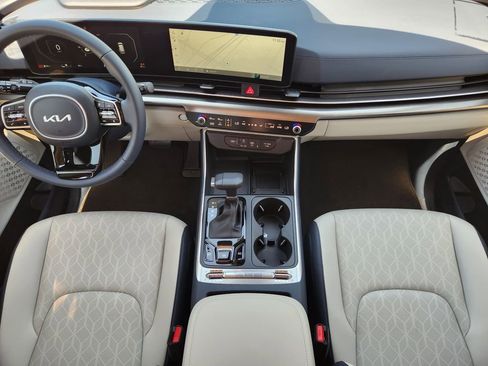 New 2026 Kia Carnival SX w/ SX Dark Edition Package FWD image 19