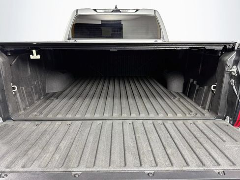 Used 2022 Toyota Tundra SR5 AWD/4WD image 23
