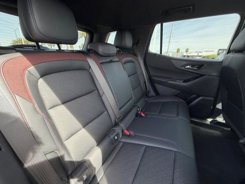 Used 2025 Chevrolet Equinox RS w/ Safety and Technology Package FWD image 18