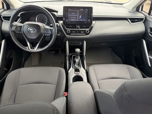 Used 2022 Toyota Corolla Cross LE FWD image 25