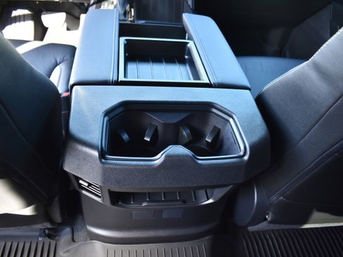 Used 2025 Toyota Tundra SR image 27