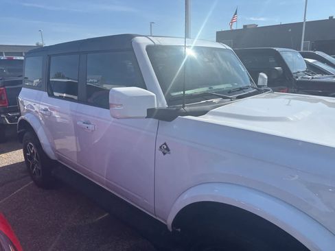 Used 2023 Ford Bronco Outer Banks AWD/4WD image 8