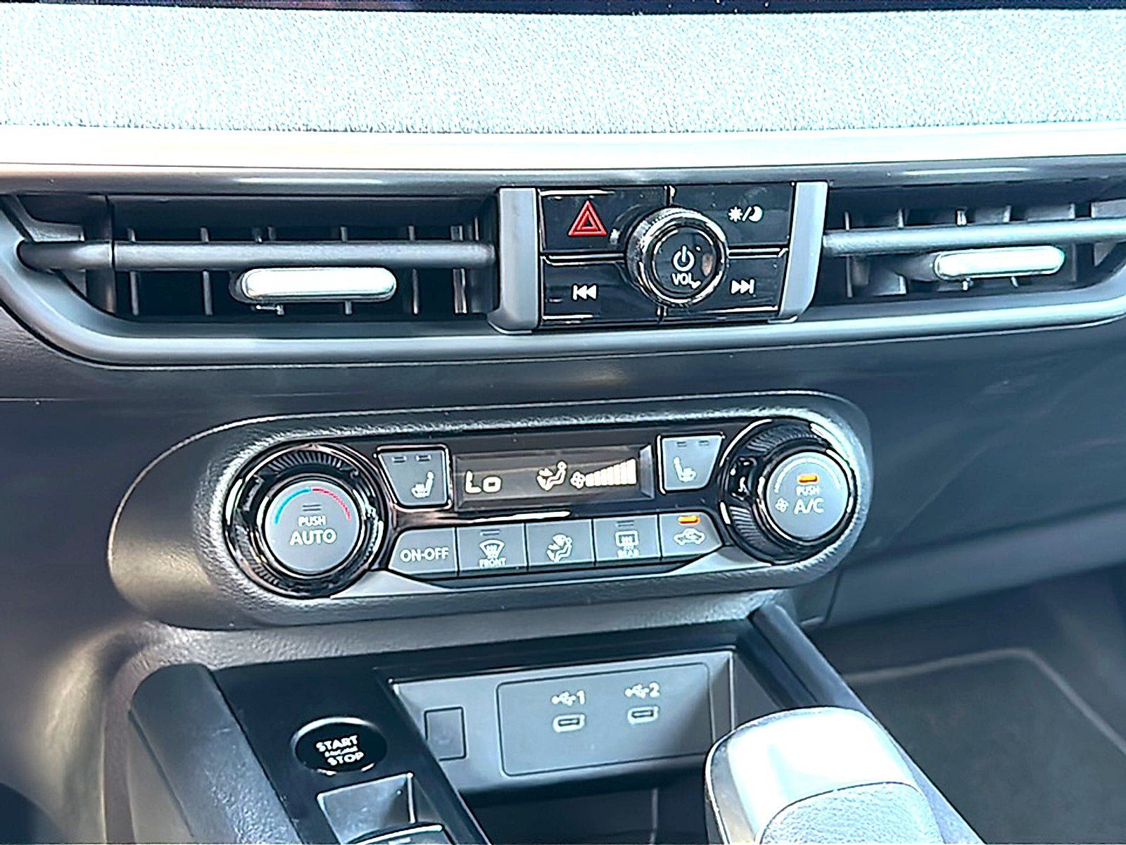 New 2027 Nissan Kicks SV w/ SV Premium Package FWD image 24