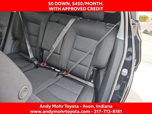 Used 2024 GMC Terrain SLE image 24