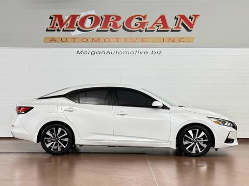 Used 2023 Nissan Sentra SV w/ SV Premium Package image 2