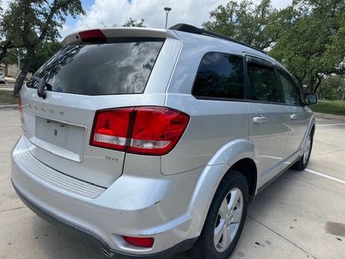 Used 2012 Dodge Journey SXT w/ Popular Equipment Group FWD image 10