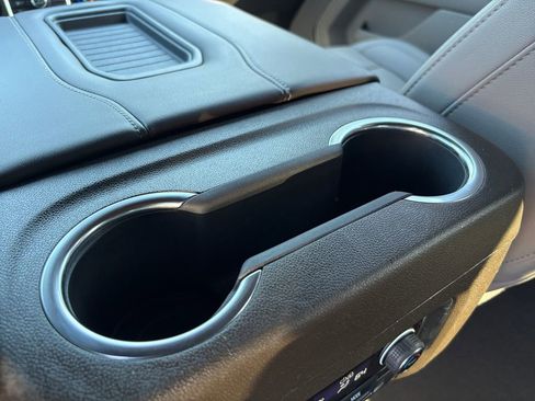 Used 2024 Chevrolet Tahoe Z71 w/ Luxury Package image 12