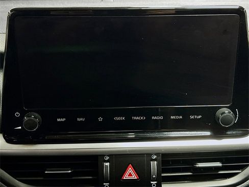 Used 2023 Kia Forte GT-Line image 12