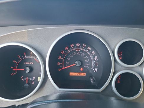 Used 2012 Toyota Tundra 4x4 CrewMax w/ SR5 Pkg image 13