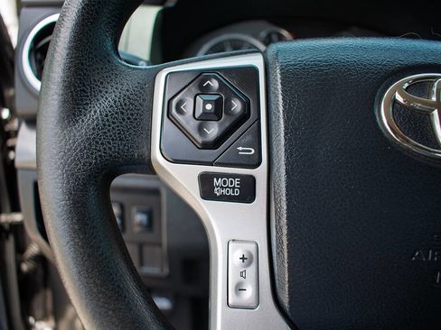 Used 2014 Toyota Tundra SR5 w/ SR5 Upgrade Package RWD image 19
