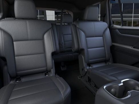 New 2026 GMC Acadia Elevation image 17