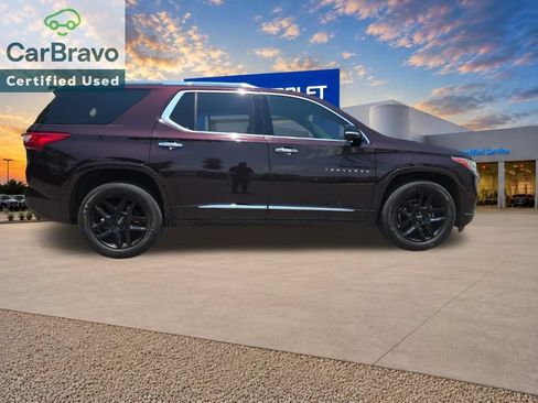 Used 2020 Chevrolet Traverse Premier w/ LPO, Blackout Package AWD/4WD image 9
