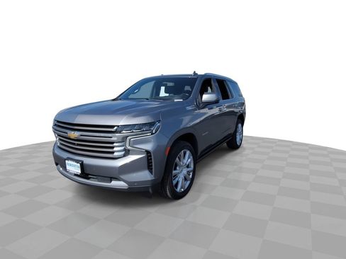 Used 2021 Chevrolet Tahoe High Country w/ Premium Package AWD/4WD image 3