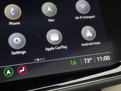 Used 2022 Buick Envision Avenir w/ Technology Package II FWD image 29
