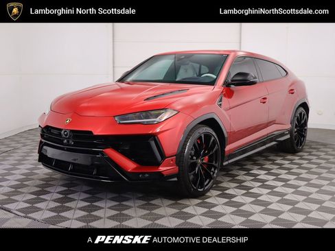 Used 2024 Lamborghini Urus S image 1