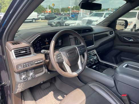 Used 2022 GMC Yukon Denali AWD/4WD image 11