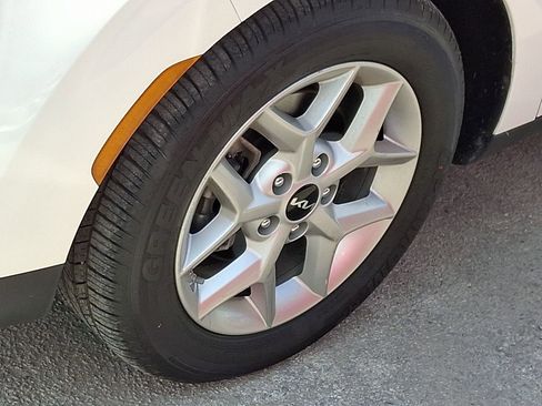 Used 2022 Kia Soul LX w/ Technology Package FWD image 10