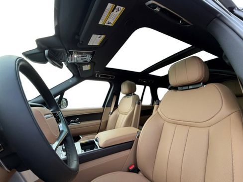 New 2026 Land Rover Range Rover SE AWD/4WD image 12