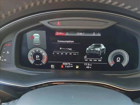 Used 2020 Audi Q8 Prestige w/ Prestige Package image 20