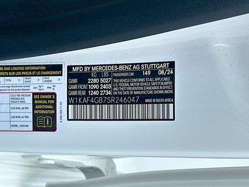 Used 2025 Mercedes-Benz C 300 Sedan image 27