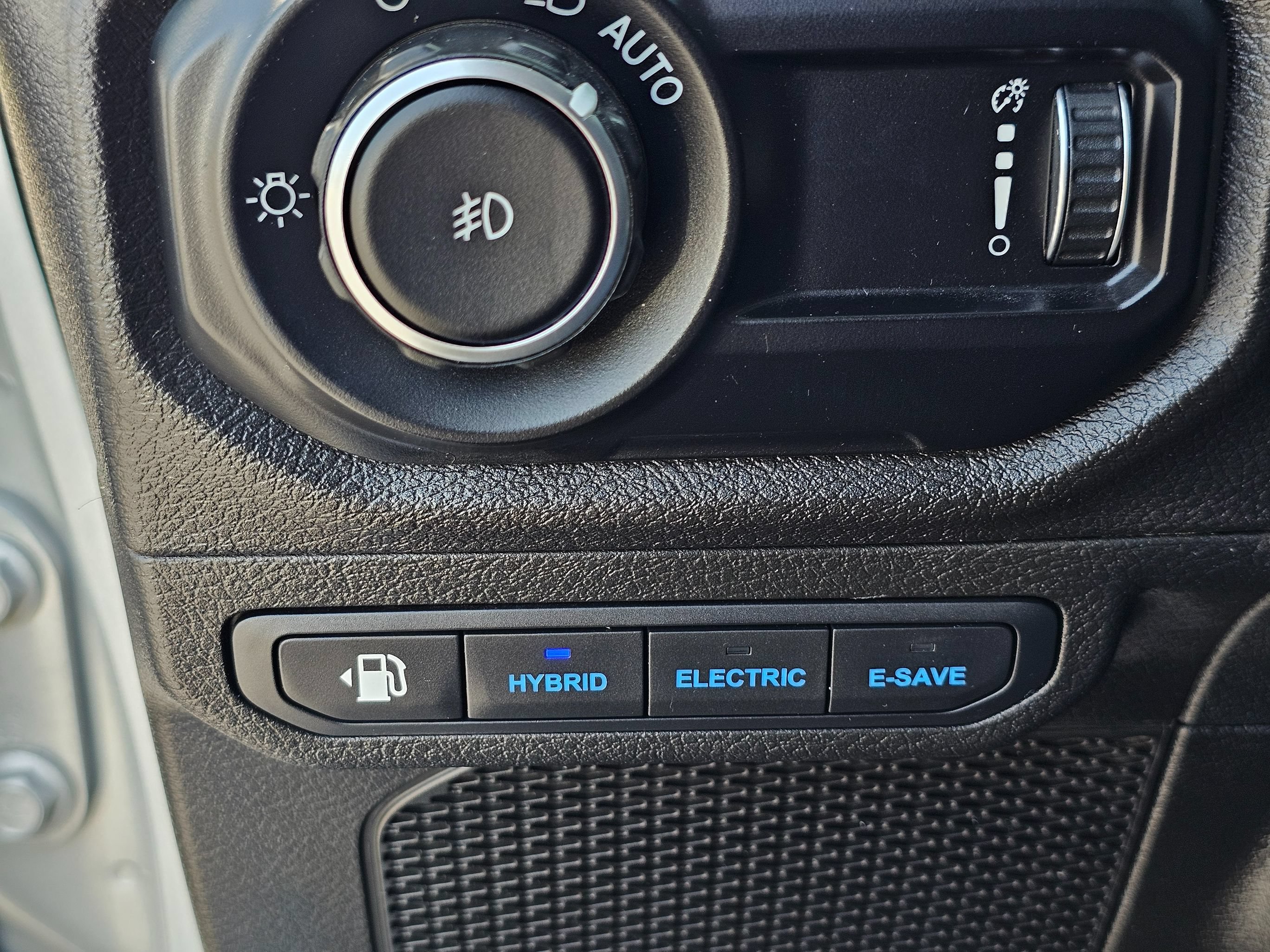 Used 2024 Jeep Wrangler Unlimited AWD/4WD image 34