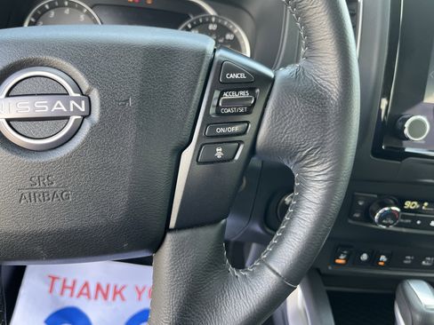 Used 2022 Nissan Frontier SV AWD/4WD image 19