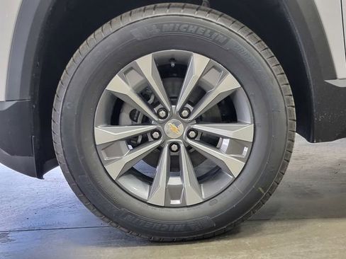 New 2026 Chevrolet Equinox LT FWD image 11