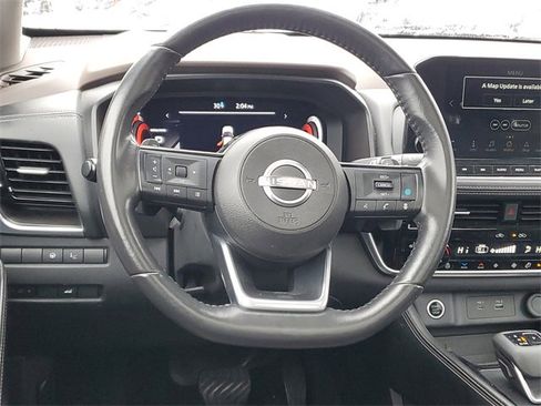 Used 2023 Nissan Rogue Platinum w/ Platinum Premium Package image 11