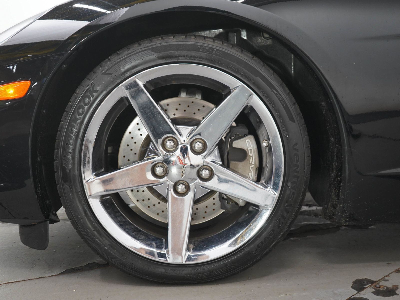 Used 2007 Chevrolet Corvette Coupe w/ Preferred Equipment Group RWD image 24