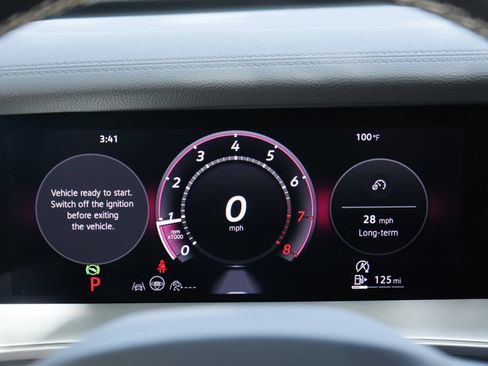 Certified 2025 Volkswagen Tiguan SE FWD image 14