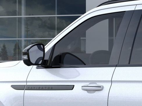 New 2026 Lincoln Navigator Reserve w/ Jet Appearance Package image 20