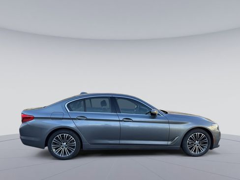 Used 2018 BMW 530i xDrive image 34