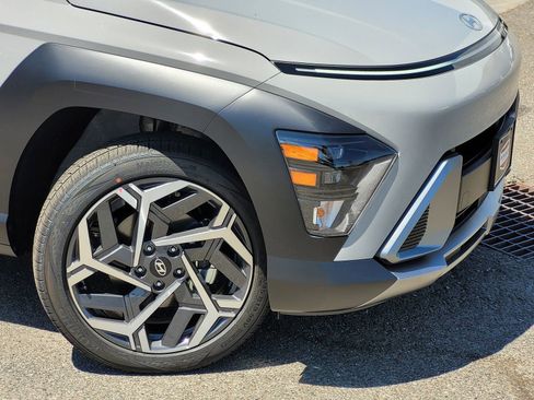 New 2026 Hyundai Kona SEL Premium image 3