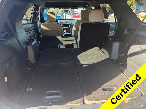 Used 2018 Ford Explorer XLT w/ Equipment Group 202A image 31