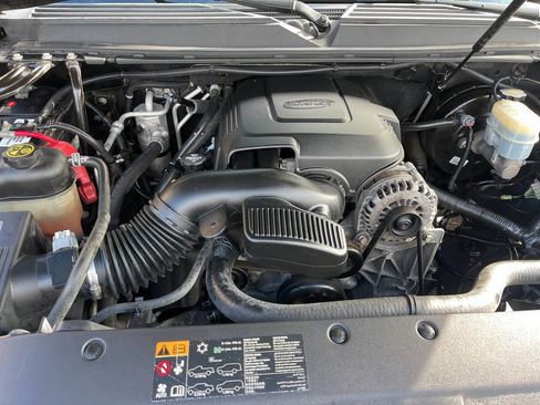 Used 2013 Chevrolet Tahoe LT image 33