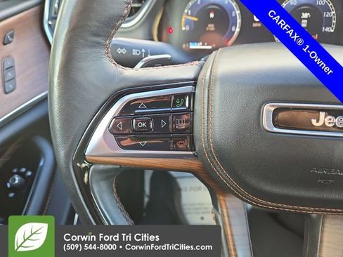 Used 2024 Jeep Grand Cherokee Summit AWD/4WD image 18