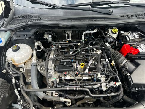 Used 2021 Ford Escape SE image 28