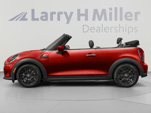 Used 2022 MINI Cooper John Cooper Works w/ Driver Assistance Package FWD image 3