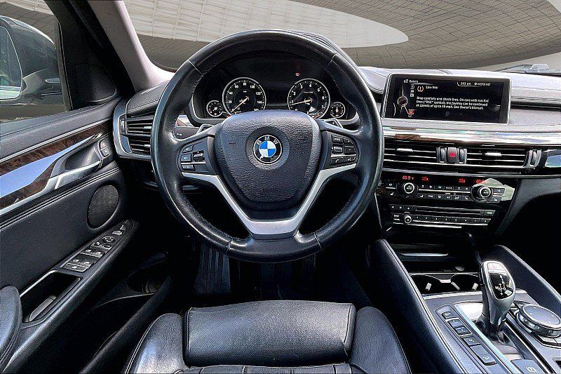 Used 2016 BMW X6 xDrive35i w/ XLine Package AWD/4WD image 4